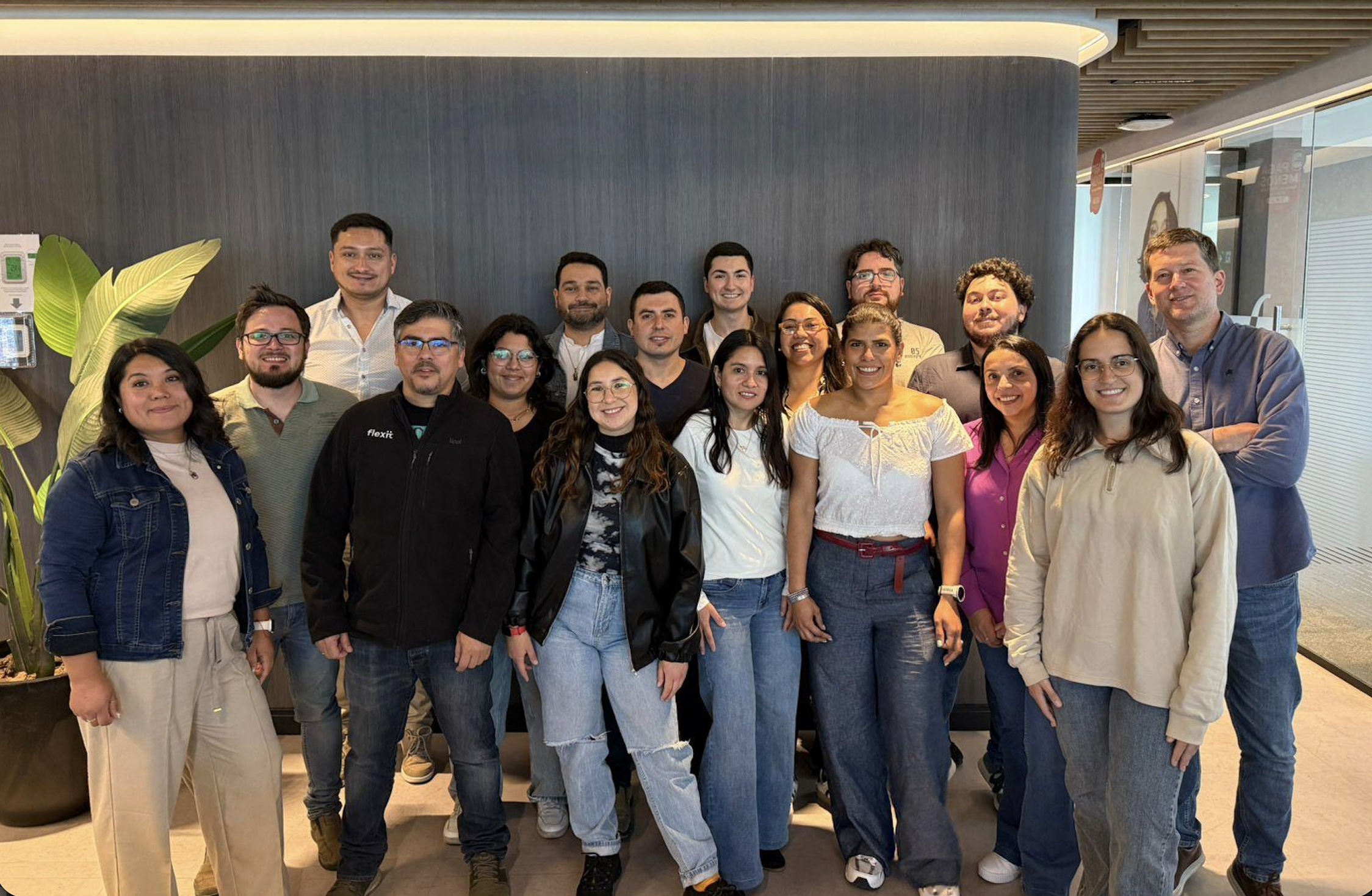 Equipo oficial